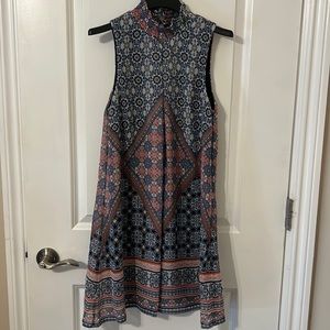 Speechless high neck maxi dress. Pink and Blue floral. Size: Small